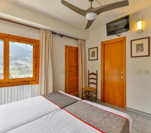 HOSTAL RIO ARA BELLOSTA by Vivere Stays