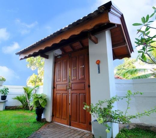 Park Lane Apartments