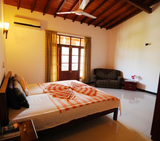 Park Lane Apartments