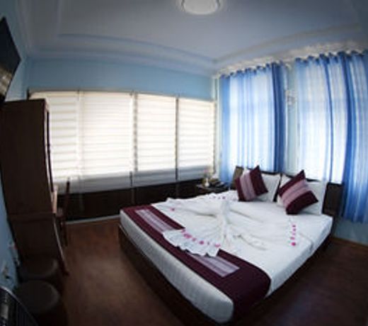 Night Sweet Hotel