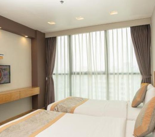 Parkside Sunline Hotel