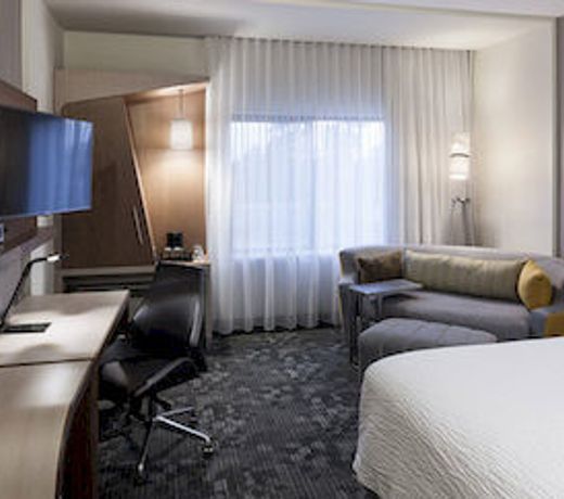 Courtyard by Marriott Houston North/Shenandoah