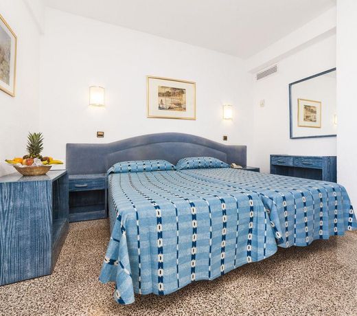 Globales Condes de Alcudia