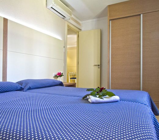 Aparthotel Flora