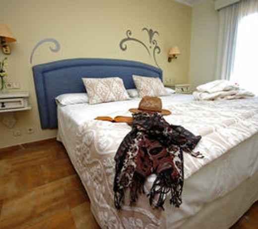 Apartments Galeon Suites