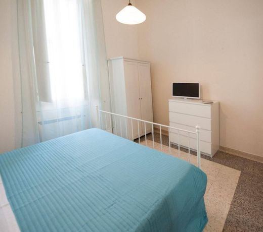 Room "Li Chipuri"