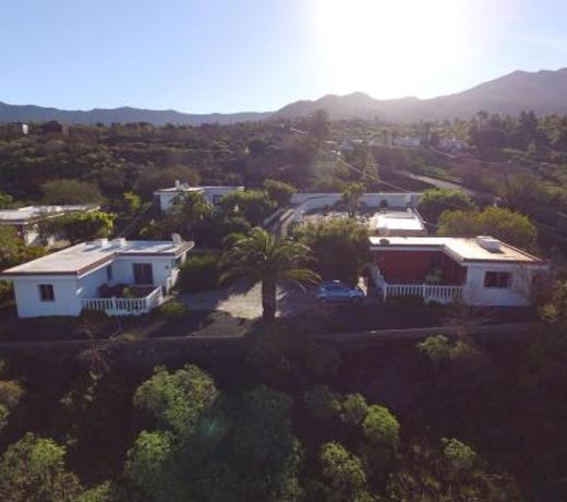 Los Guanches Bungalows