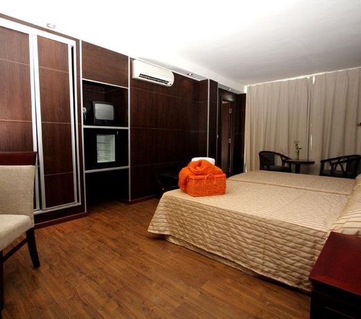 Aguilas Hotel Resort