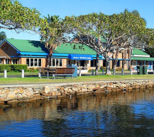 Tea Gardens Motel