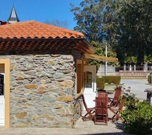 Hotel Alvaro frente Palacio-Museo Selgas