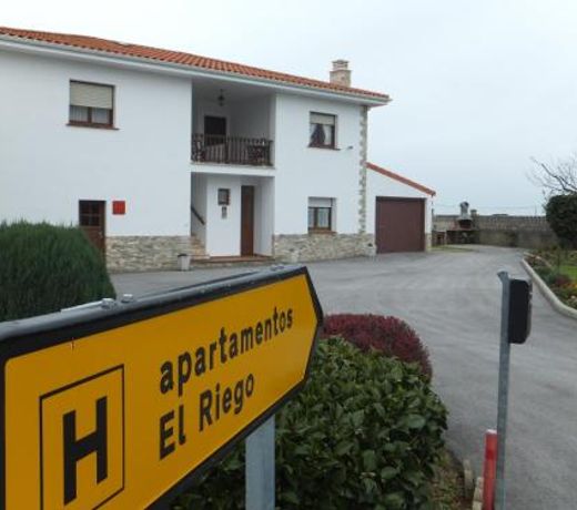 Apartamentos Rurales El Riego