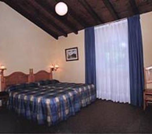 HOTEL AUSEVA
