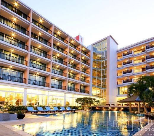 Hotel J Pattaya - SHA Extra Plus