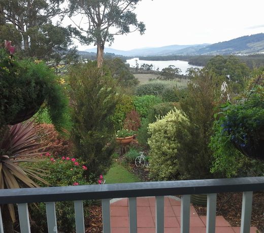 Hillside Bed and Breakfast