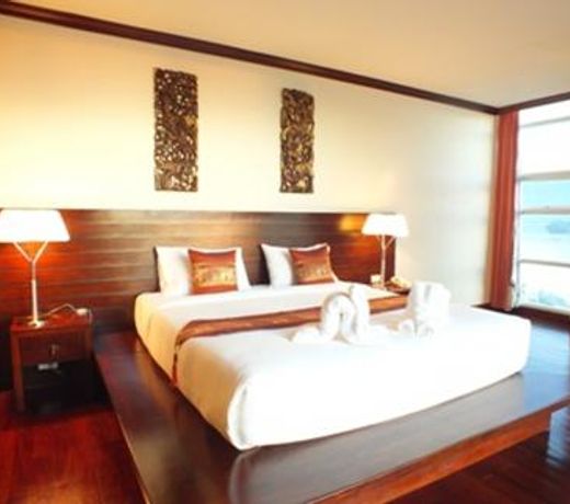 Arawan Riverside Hotel