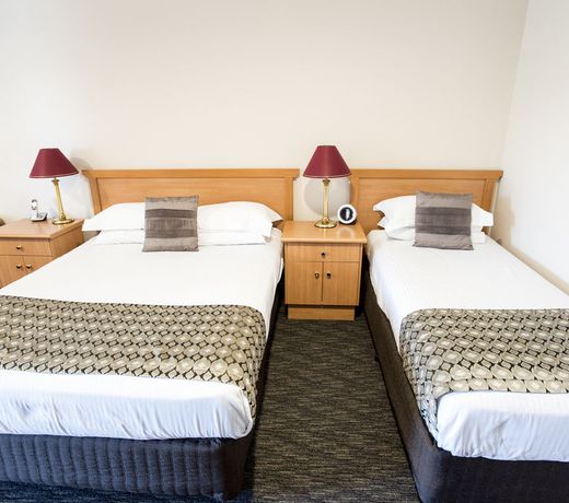 Best Western Plus All Settlers Motor Inn