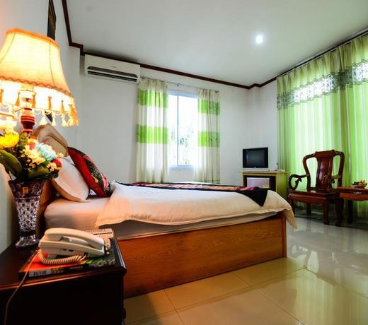 Douangpraseuth Hotel
