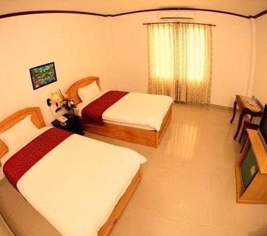 Douangpraseuth Hotel