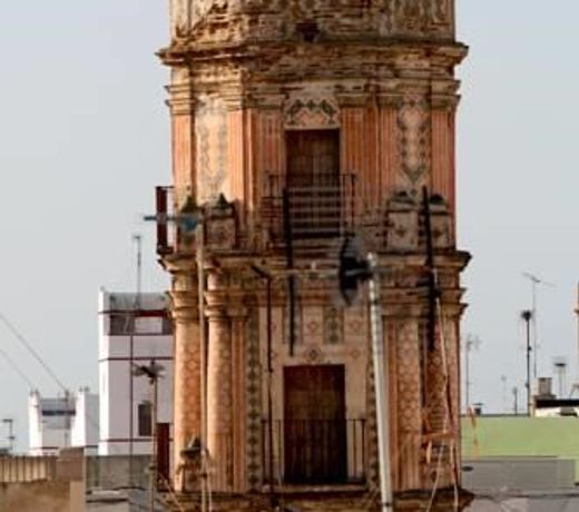 La Bella Escondida