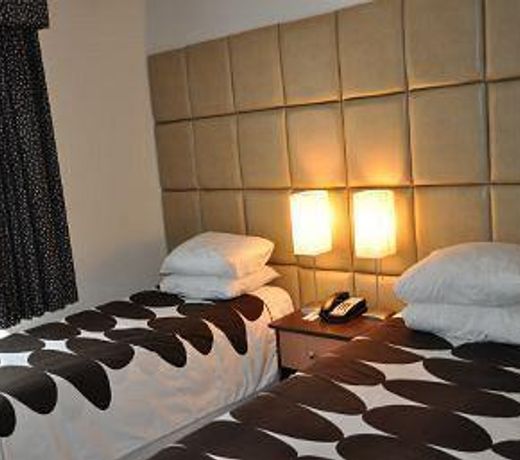 Super 8 by Wyndham Brooklyn / Park Slope Hotel