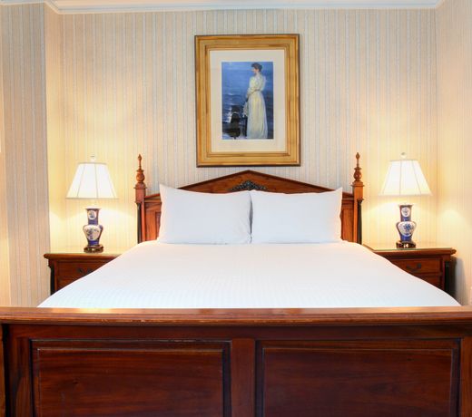 Roger Smith Hotel