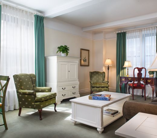 Roger Smith Hotel