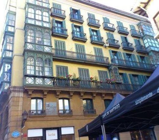 Roquefer Bilbao Central Rooms