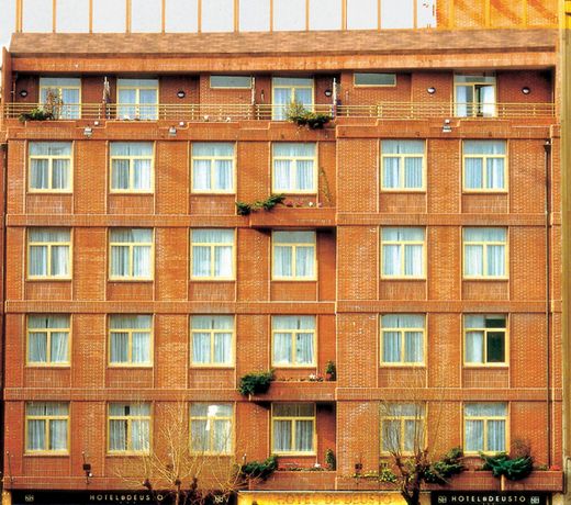 NH Bilbao Deusto