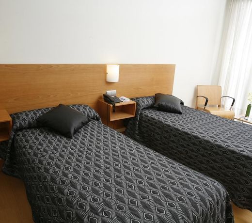 Hotel Bilbao Jardines
