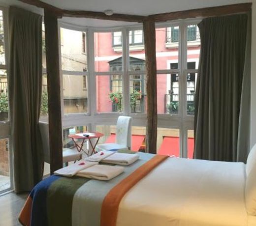 Pensión AliciaZzz Bed And Breakfast Bilbao
