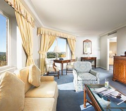 Sir Stamford Circular Quay