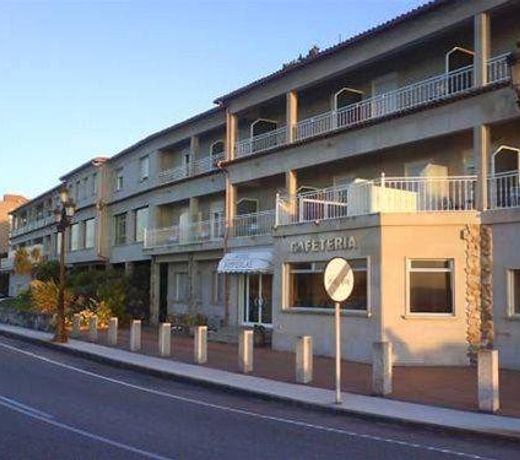 Hotel Rompeolas