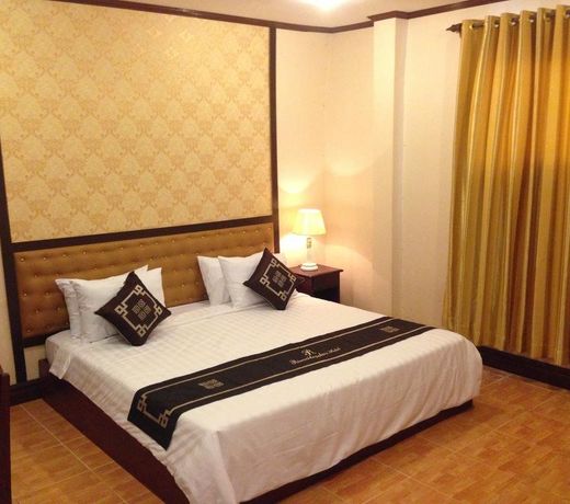 Riverside Palace Hotel