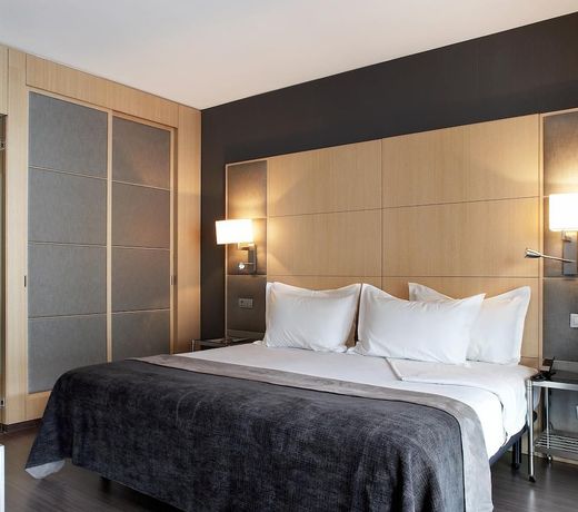 AC Hotel Victoria Suites by Marriott