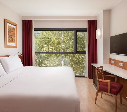 Four Points by Sheraton Barcelona Diagonal