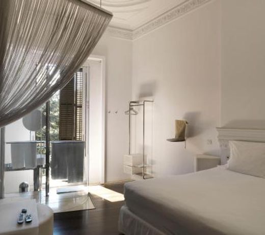 Chic & Basic Born Boutique Hotel