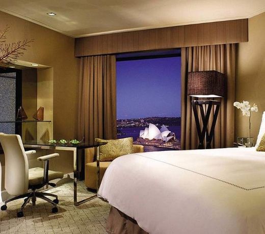 Four Seasons Hotel Sydney