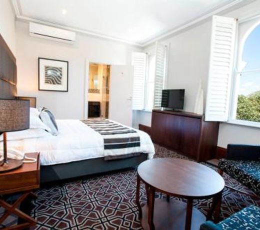 Avonmore On The Park Boutique Hotel