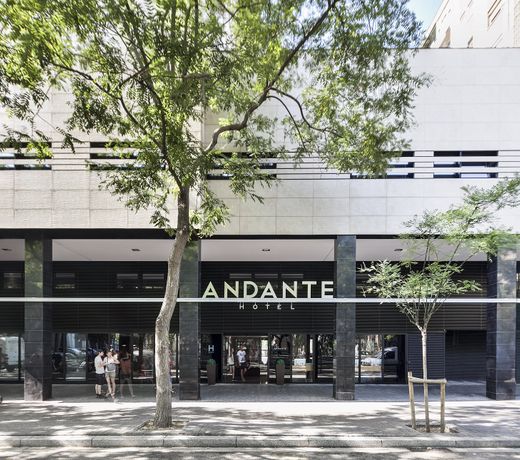 Andante Hotel