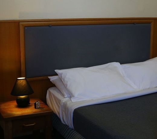 Holiday Lodge Hotel