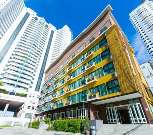 Neo Hotel