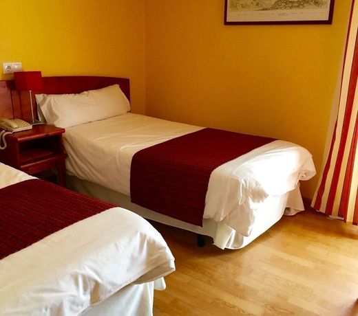 Hostal Restaurante Puerta del Alcázar