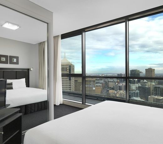 Meriton Suites Campbell Street, Sydney