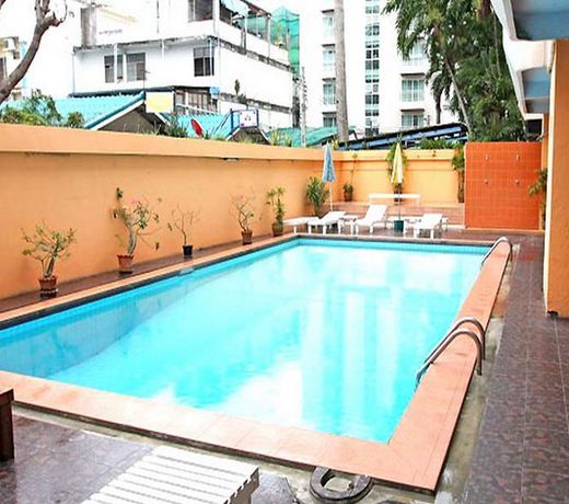 Queen Pattaya Hotel