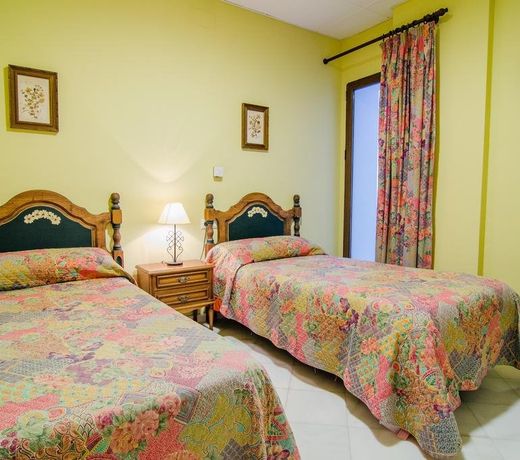 Apartamentos Salmerones