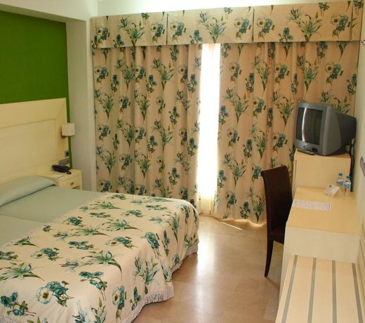 Hotel Puerto Juan Montiel Spa & Base Nautica