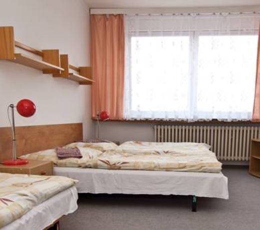 Domov mladele a Å¡kolnÃ­ jÃ­delna Karlovy Vary