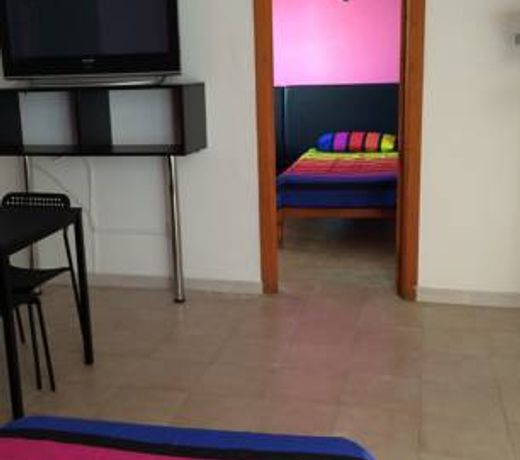 NIGHTLIFE APARTMENTS