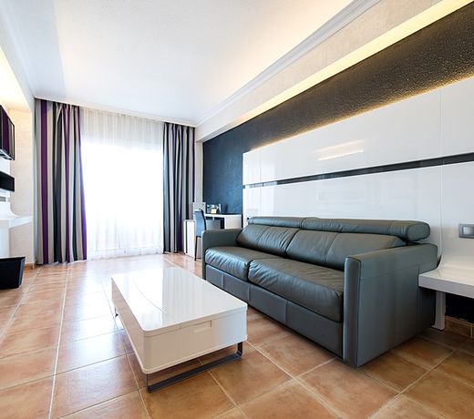 Salles Hotels Marina Portals