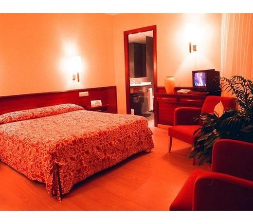 Camparan Suites